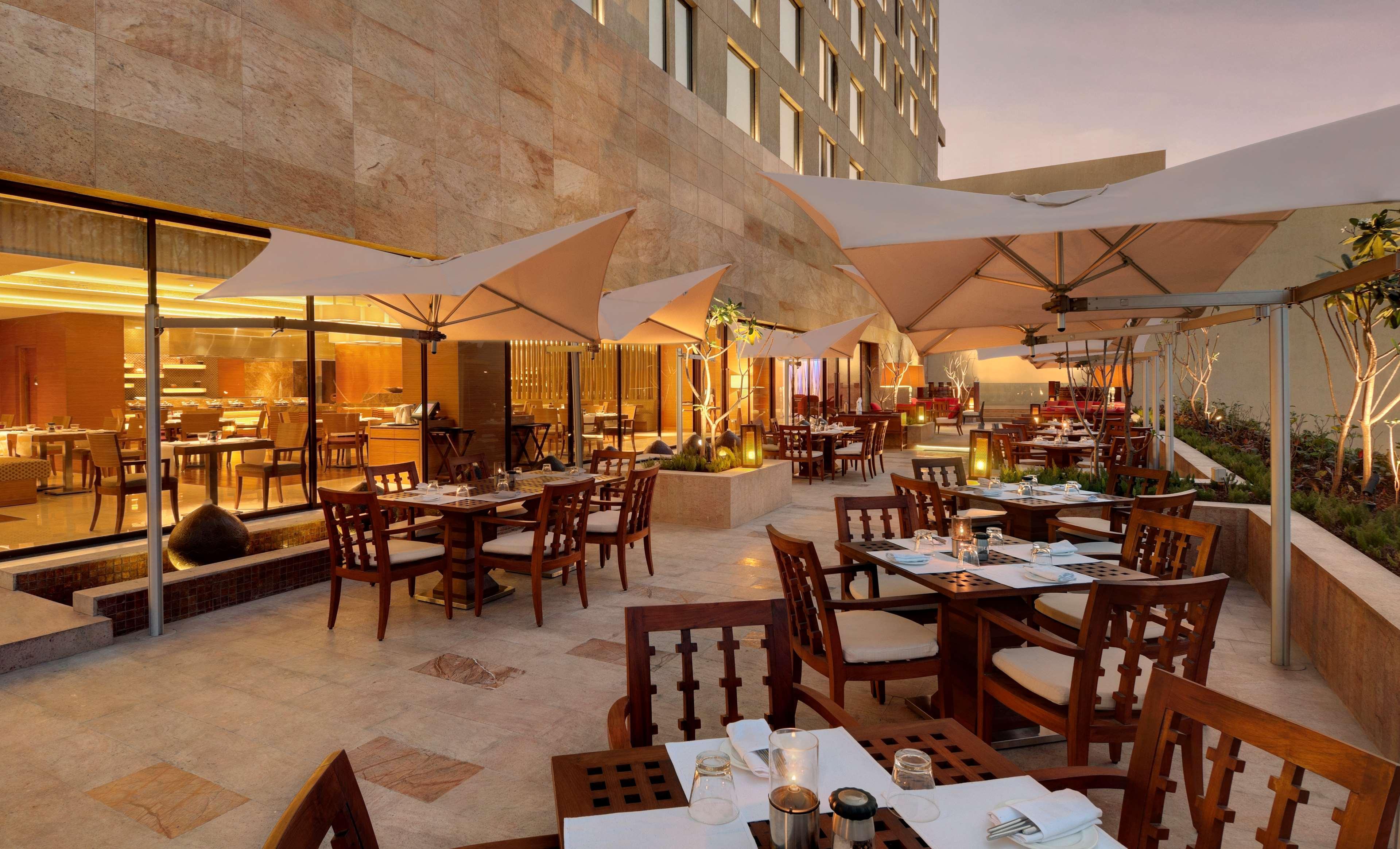Hyatt Pune Eksteriør billede The Terrace