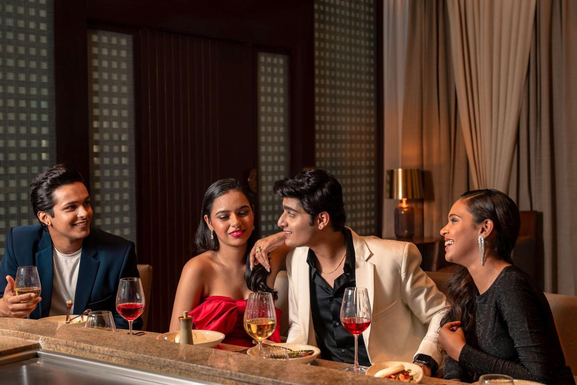 Hyatt Pune Eksteriør billede The Bar
