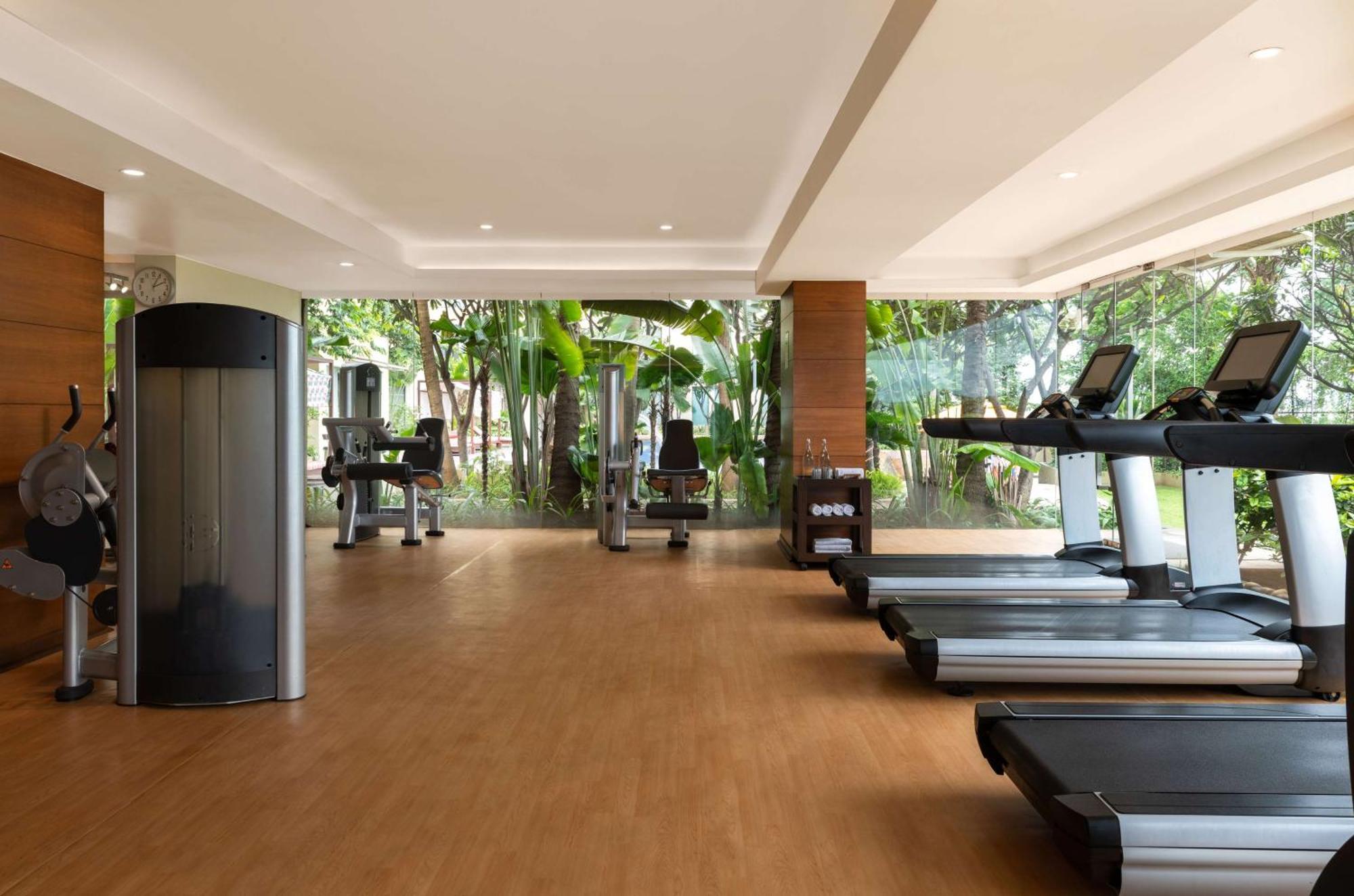 Hyatt Pune Eksteriør billede The gym at the hotel