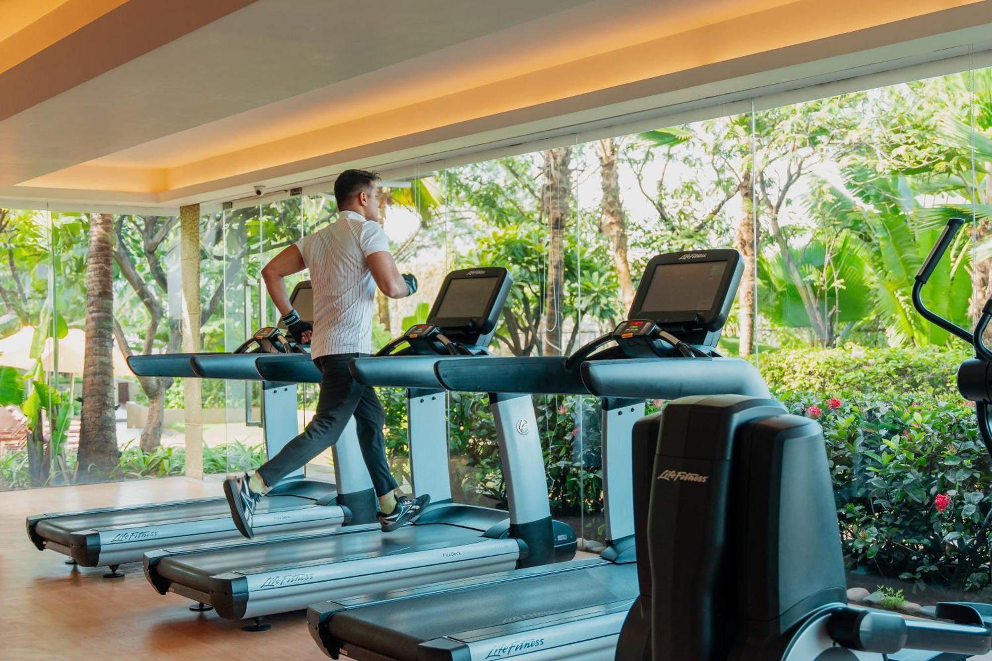Hyatt Pune Eksteriør billede A treadmill