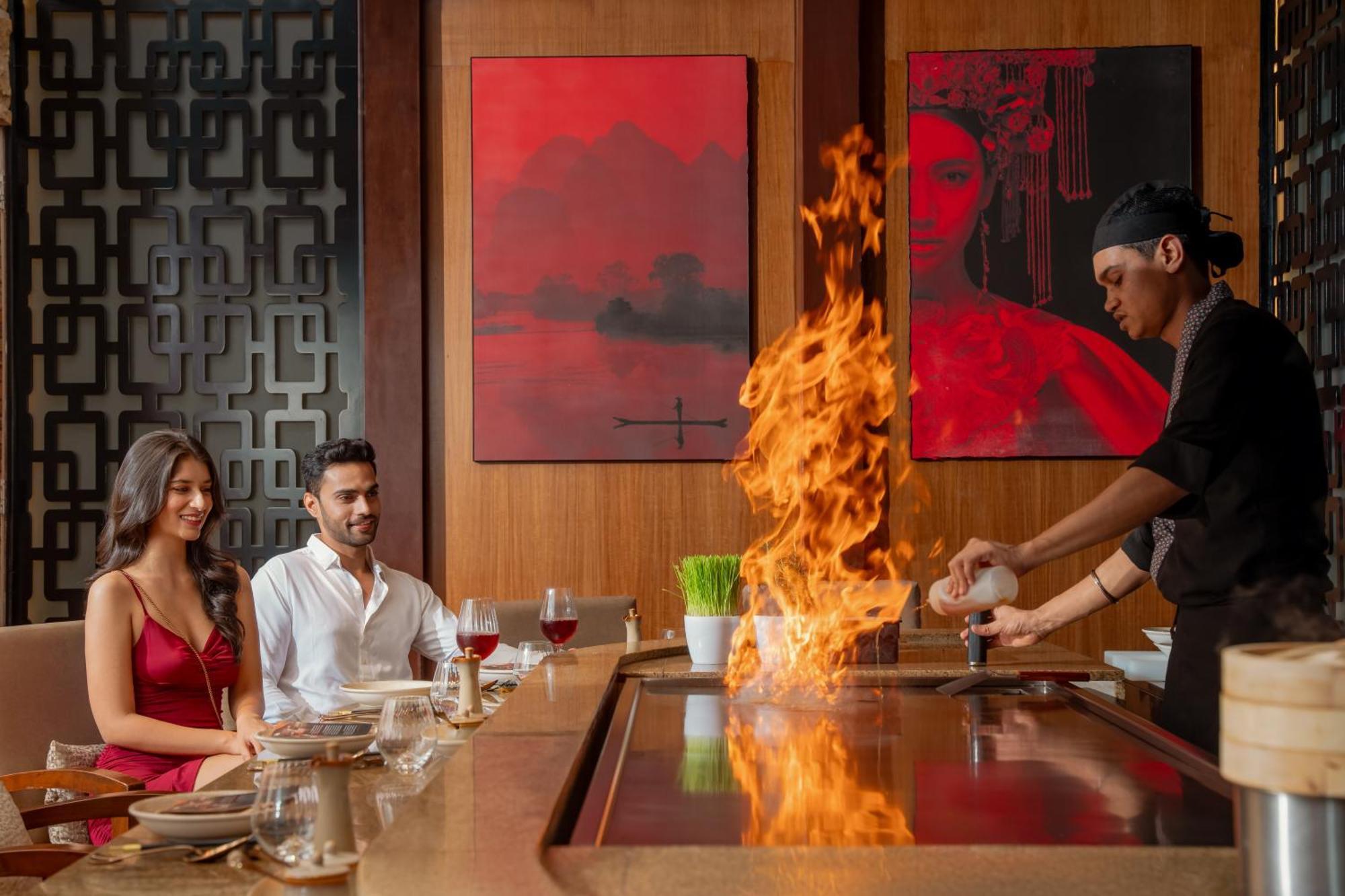 Hyatt Pune Eksteriør billede Teppanyaki at the Taj Mahal Palace, Mumbai